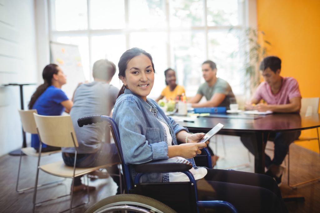 tecnologia alunos com deficiência